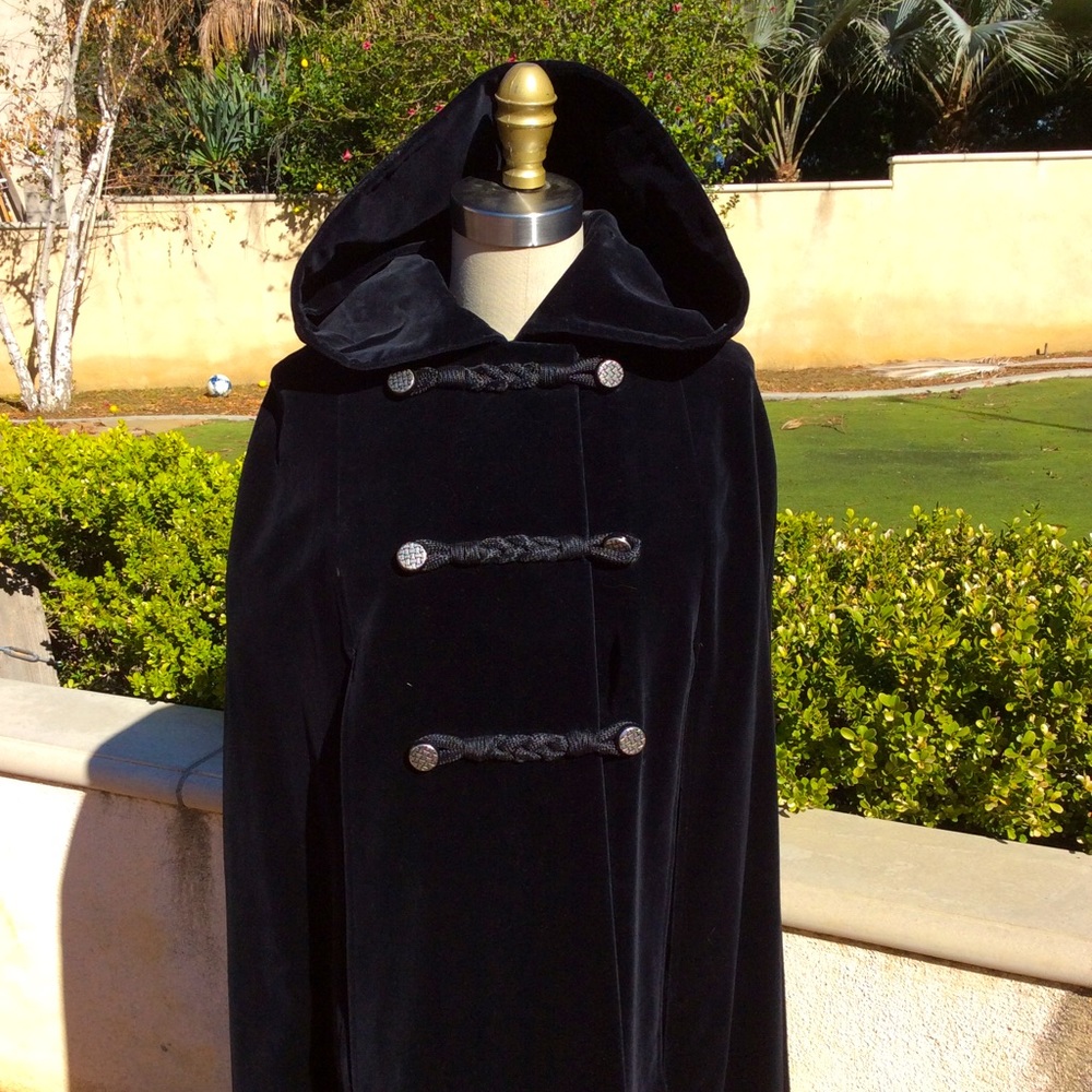 1930’s Vintage Opera Cape